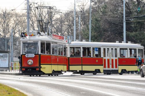 Foto: 125 let tramvají v Olomouci - vozovna otevřena