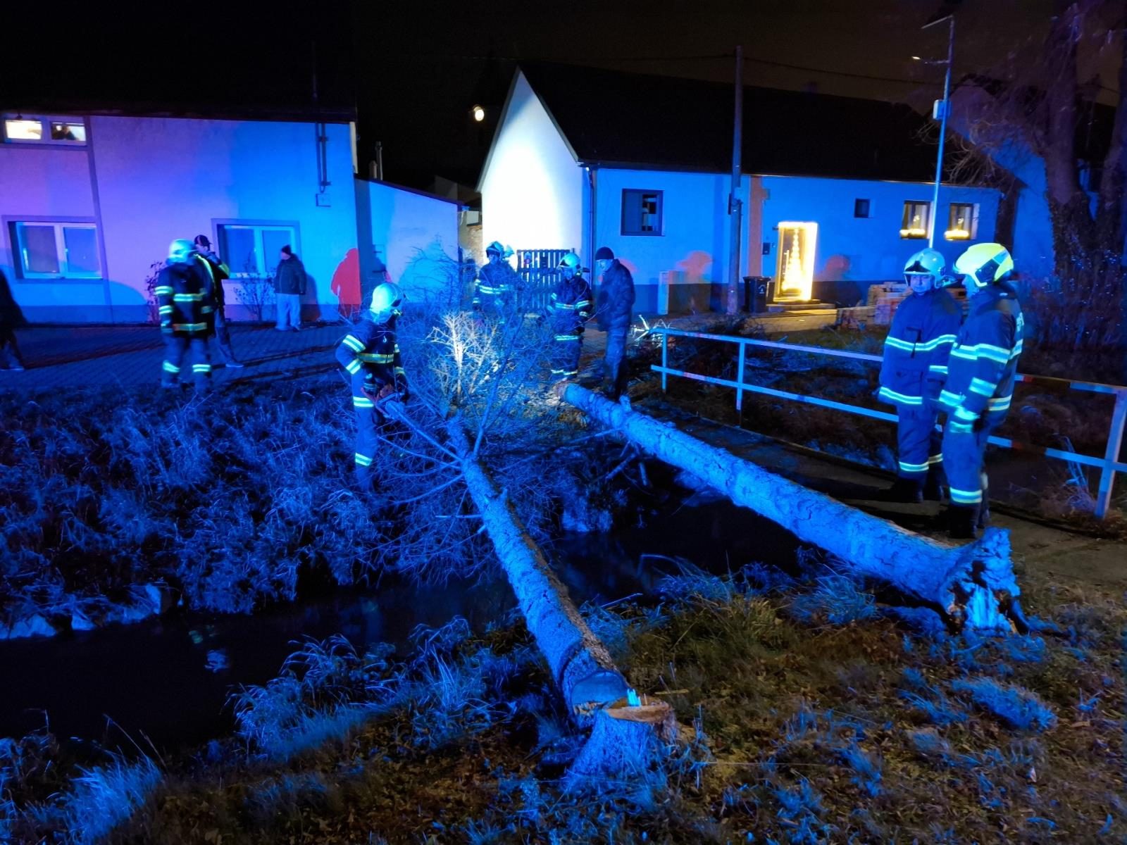 Vánoční pohotovost: 99 zásahů hasičů v Olomouckém kraji