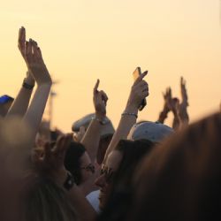 Plný amfiteátr v Olomouci podpořil Moravskou filharmonii