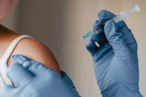 obrázek:Přerov bojuje s epidemií žloutenky typu A: Rodiče posilují obranu očkováním