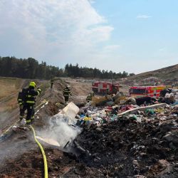 Na skládce u Dobřan hořelo o víkendu potřetí během krátké doby