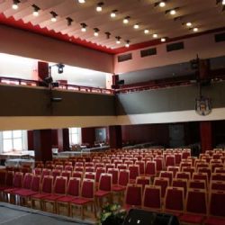 Rakovník chystá úpravy kulturního centra: nové lustry i skleněné zábradlí