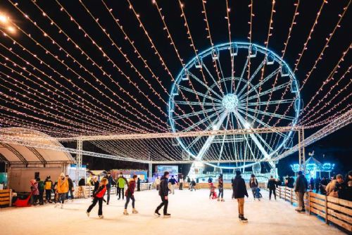 obrázek:Vánoční trhy v Olomouci 2025: Kluziště a vyhlídkové kolo přinášejí nové zážitky