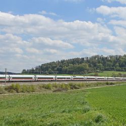Spor o trasu vysokorychlostní tratě Moravská brána - tunel versus ekodukt
