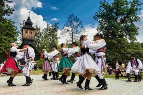 Obrázek - Slovenský folklor ve Valašském muzeu v přírodě