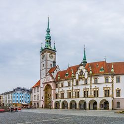 Olomouc schválila rozpočet 2026: 935 mil. na byty, ledovou halu a zoo