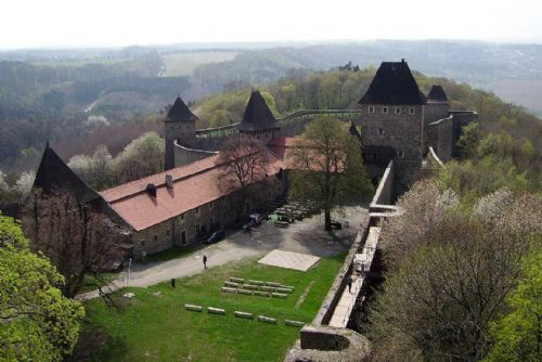 Foto: Uzavírka k Helfštýnu: Rekonstrukce za 17 milionů Kč zkomplikuje dopravu