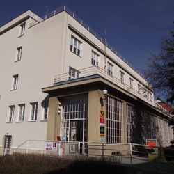 Luhačovice koupily funkcionalistickou poštu, vznikne v ní centrum služeb