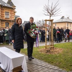 Vzpomínková lavička pro Jana Zajíce