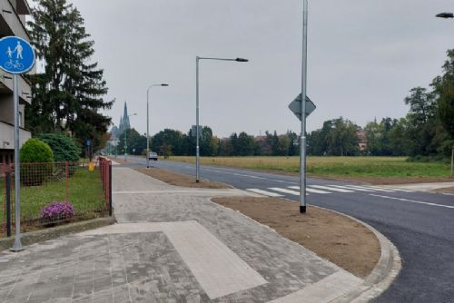Foto: Po Dlouhé už se jezdí. Poslední letošní velká uzavírka v režii města skončila